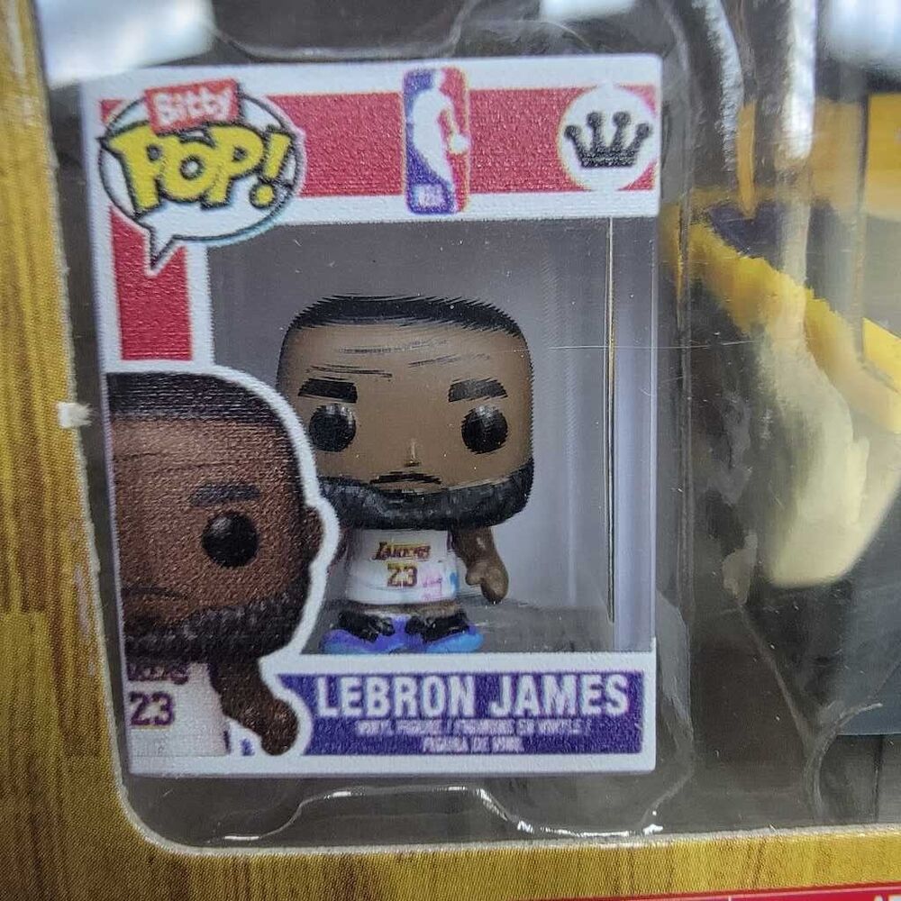 Funko Bitty Pop! LeBron James Basketball Arena Los Angeles Lakers NBA